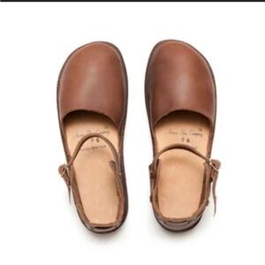 Aurora Shoe Co. Brown Leather Mary Jane Shoes Size 7.5
